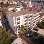 Apartment Ana