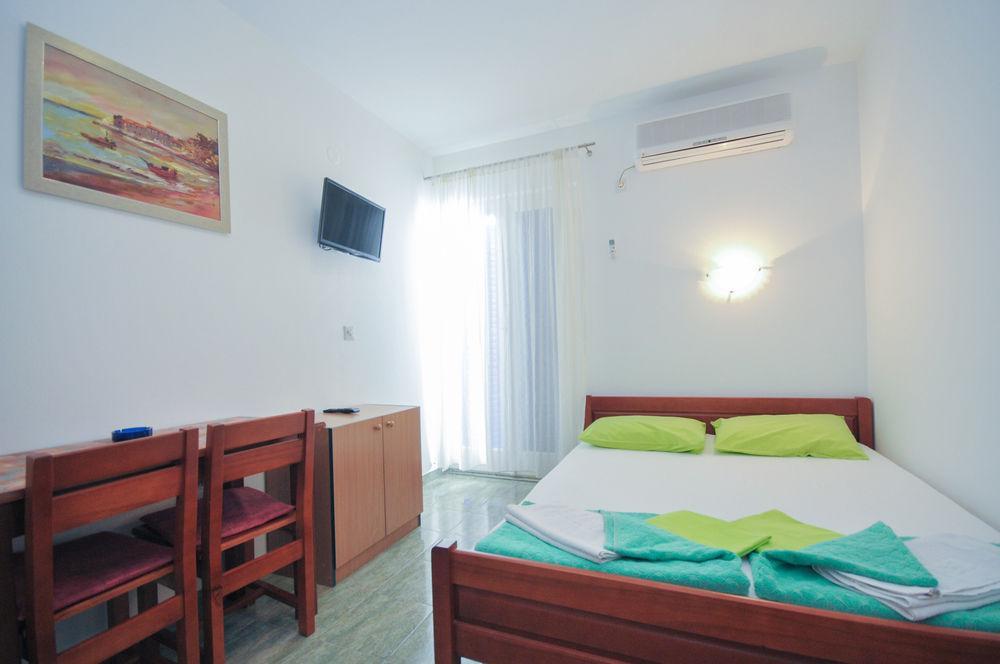 Ana Apartment