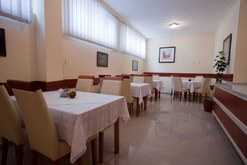 Ana Apartment Budva