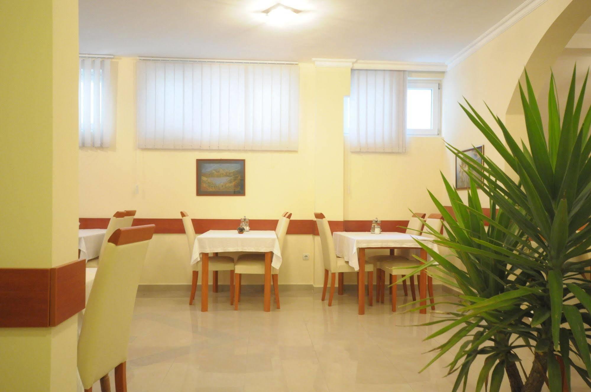 Ana Apartment