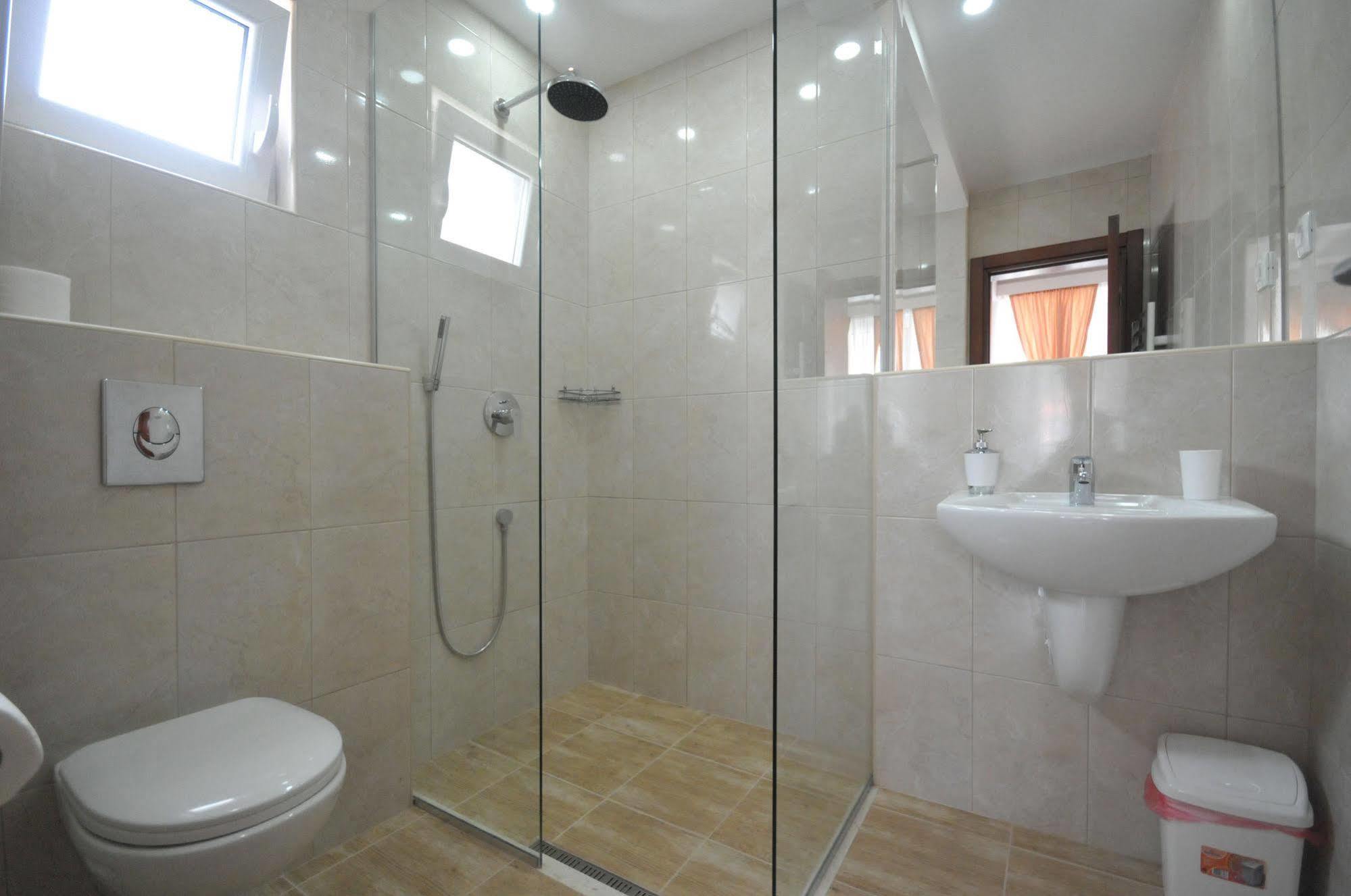 Ana Apartment *
