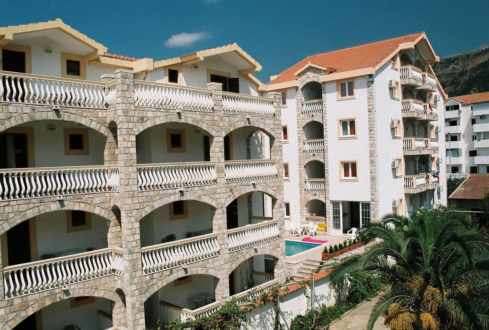 Ana Apartment Budva